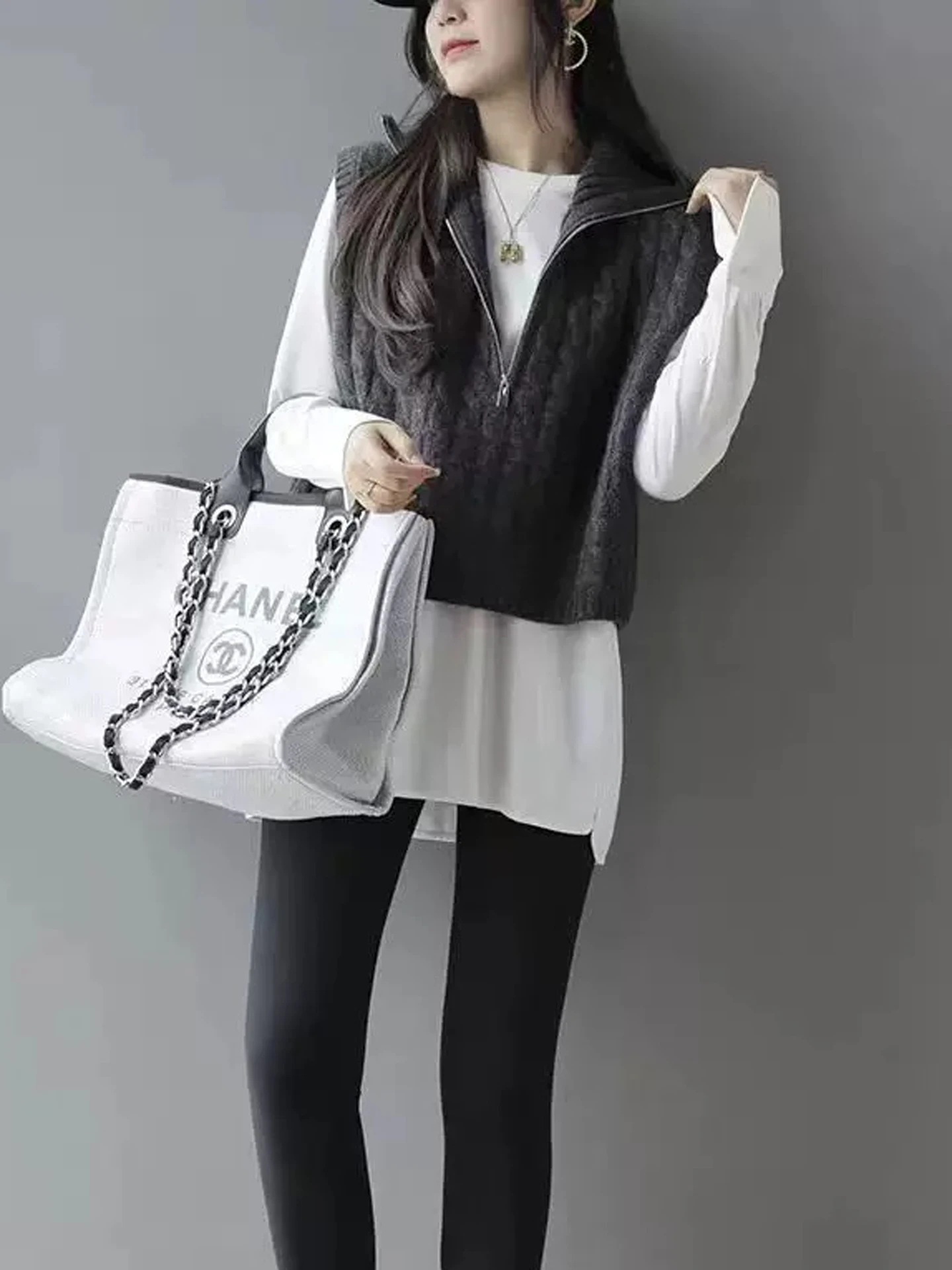 

Women's High-Necked Cashmere Vest Semi-Zipper Knitted Sweater Thick Autumn Winter Twist Style Pure Wool Sweater