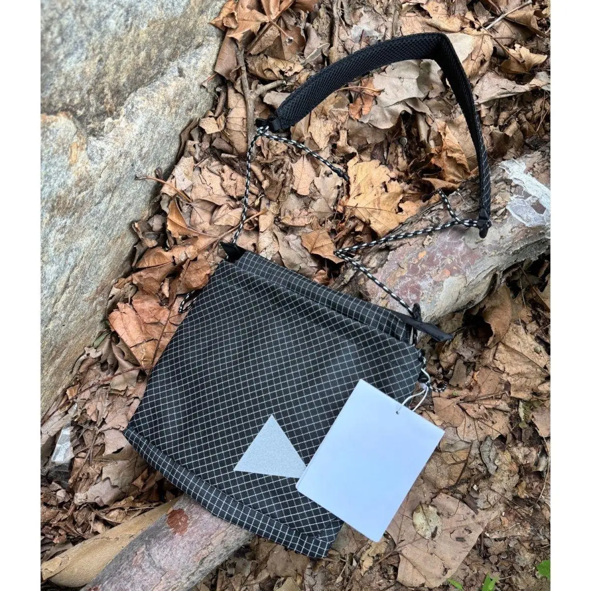 

Ultra Light Quick Dry Crossbody Bag, Reflective Plaid Functional Sling Pack, Durable Sports Shoulder Bag for Outdoor Activities