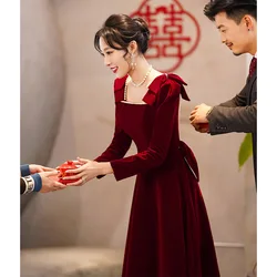 Burgundy Velvet Evening Dress Elegant Beaded Square Collar Engagement Dresses Temperament Bow Long Sleeve Formal Banquet Gown