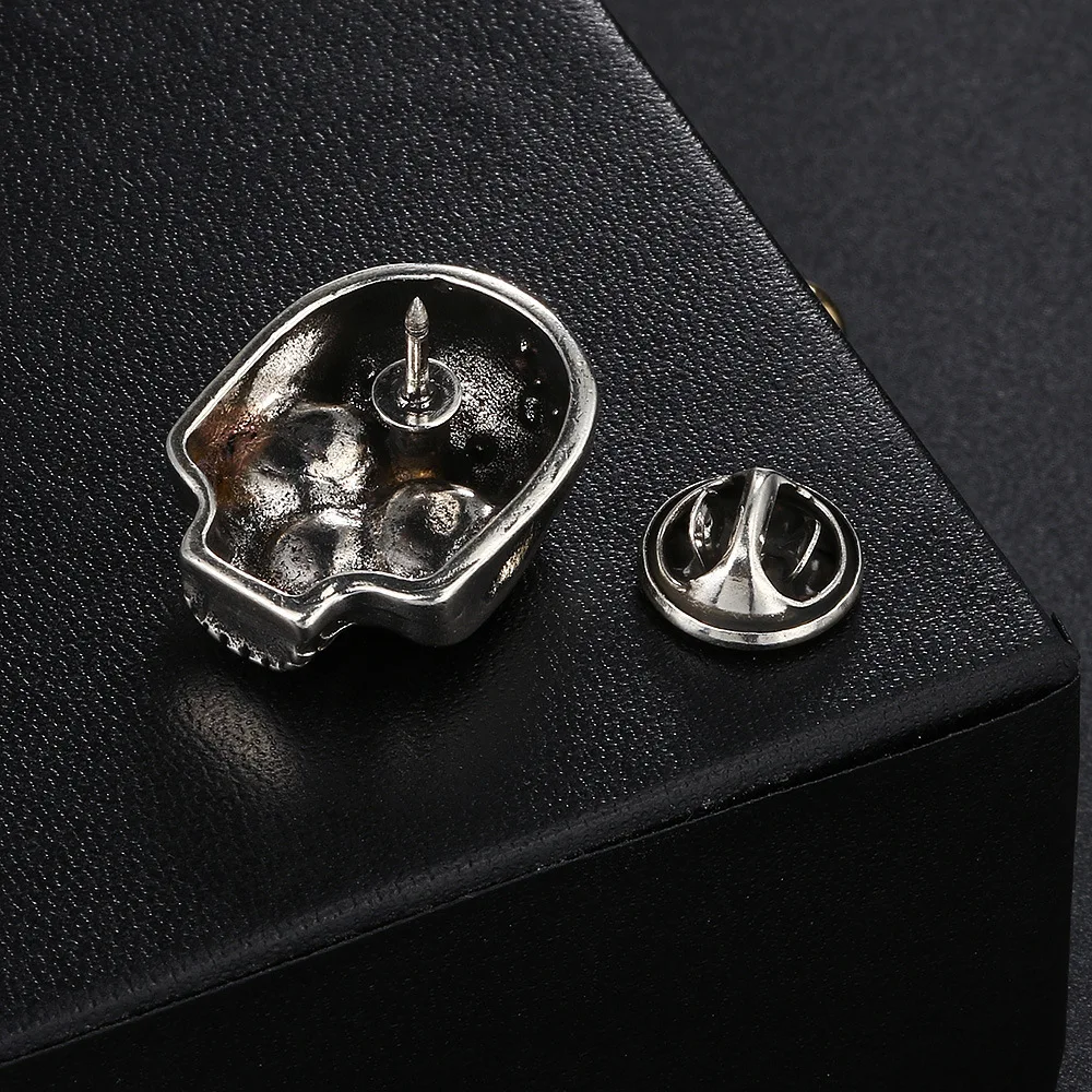 Retro Skull Brooch Gothic Teenager Motorcycle Jacket Chest Ornament Personalized Punk Badge Dark Style Enamel Pin Y2k Jewelry