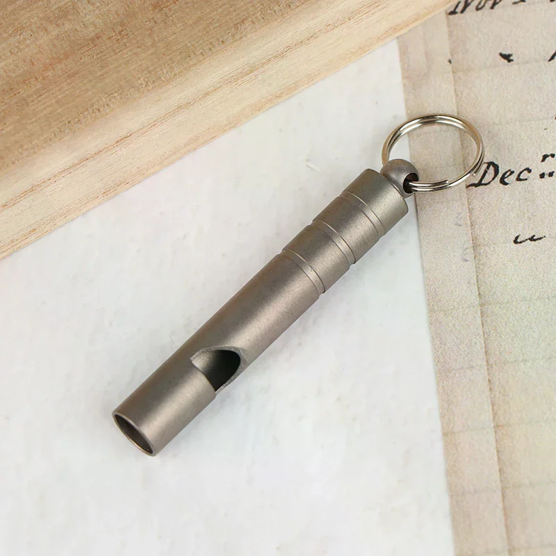 Pure Titanium Single-Barrel Whistle With Cord Outdoor Portable Emergency Survival Camping Hiking Exploring Camping Whistle