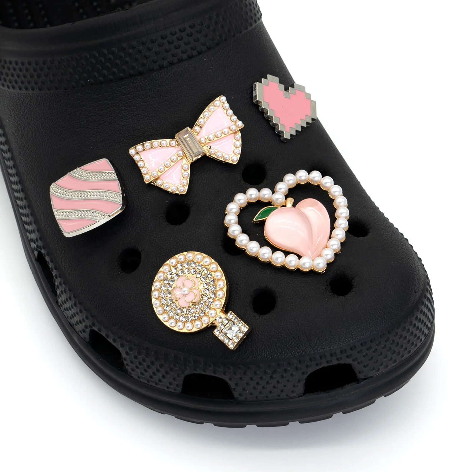 

5PCS Metal Shoe Charms Hearts Bow Tie Designer Shoe Decorations Accessories Luxury Pins for Women Girls Clog Buckles