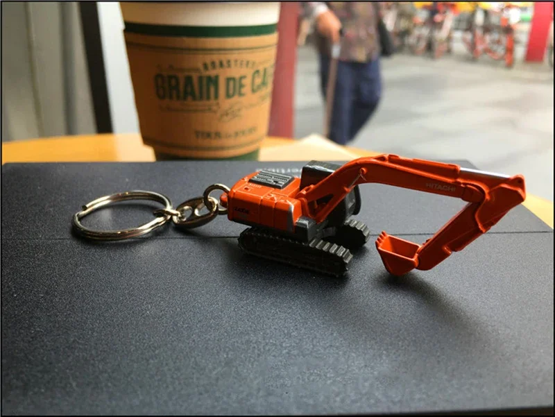 Diecast Mini Engineering Vehicle Keychain Alloy Model Toy for