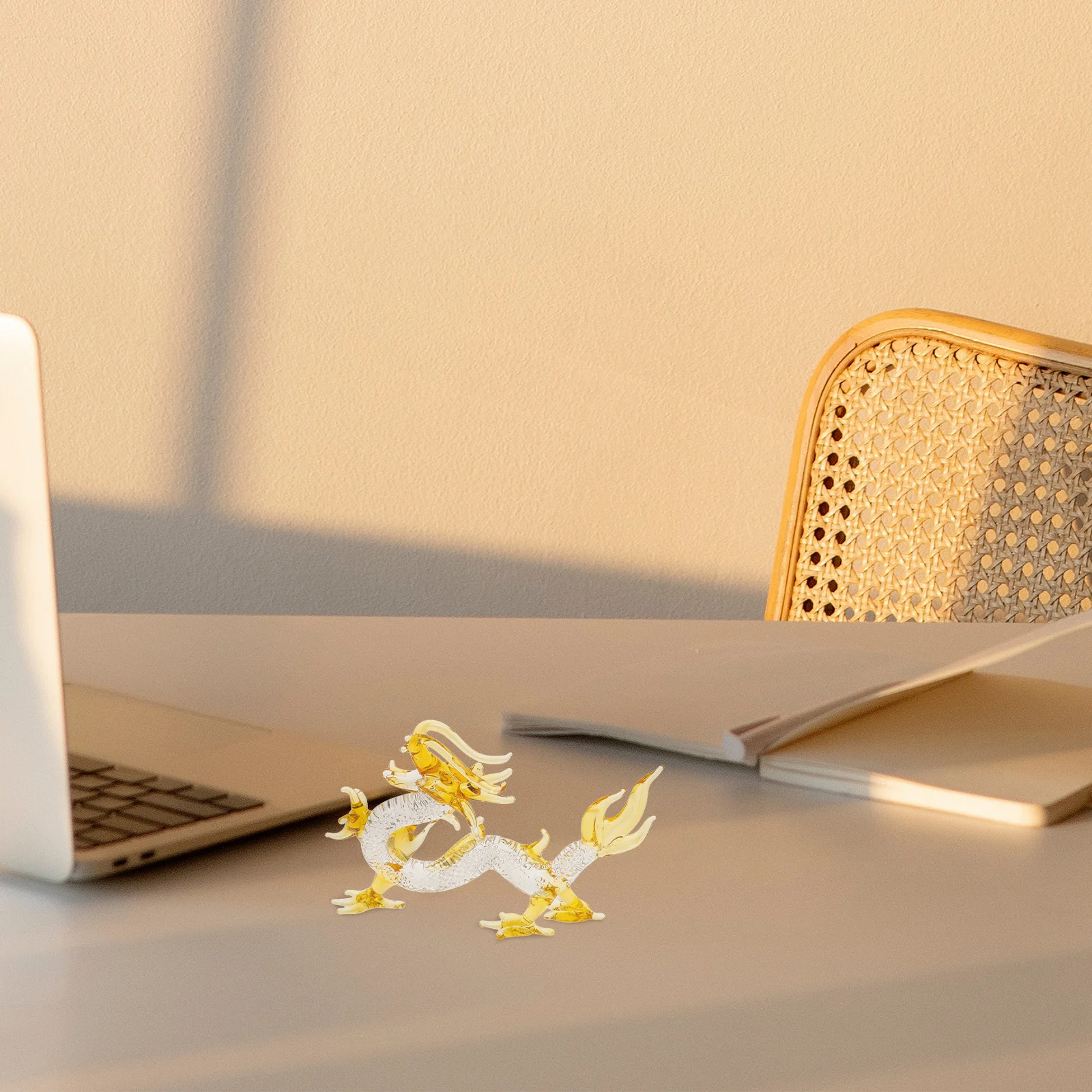 

Glass Dragon Desktop Sculpture Flat Bottom Dragon Statue Crystal Animal Decoration Zodiac Ornament Ideal Gift for Desk Home