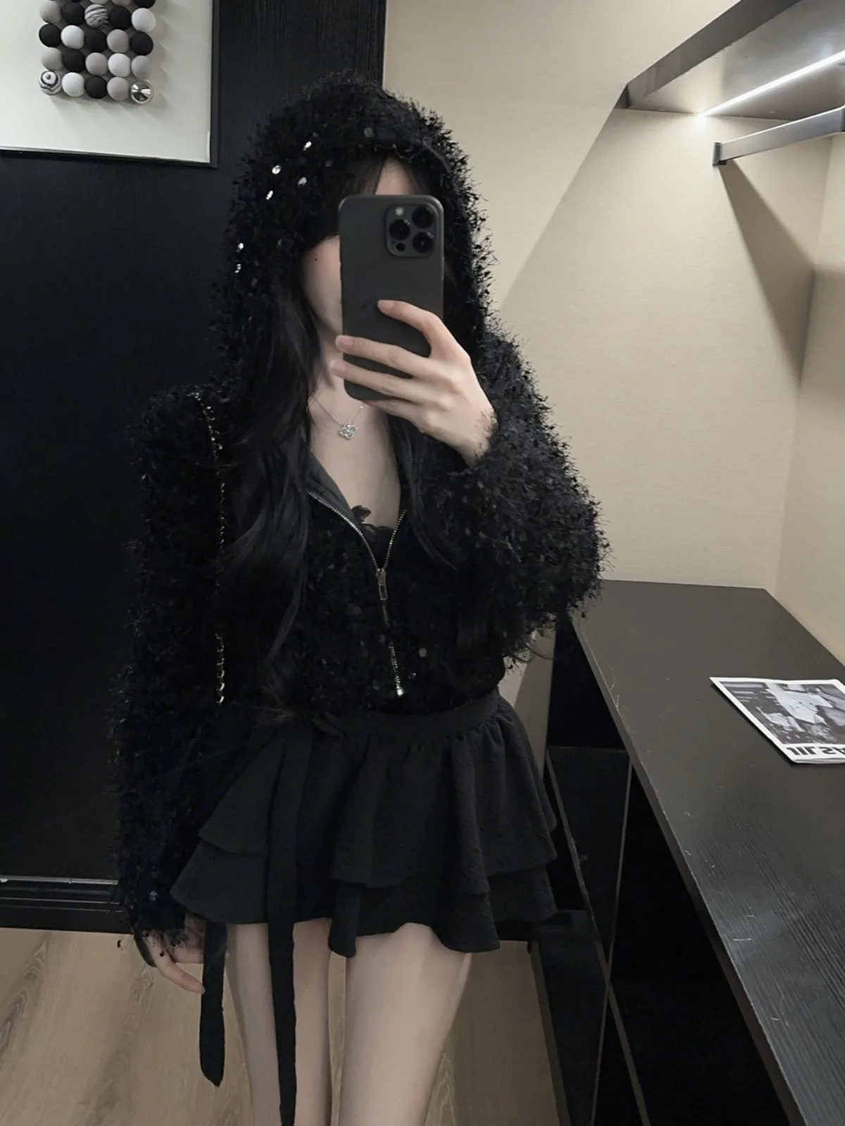 

Short Plush Hooded Jacket Glitter Skirt Pants Set Women's Fashion Winter Outfit Sweet Velvet Bright Sequins Capri Length Trou...