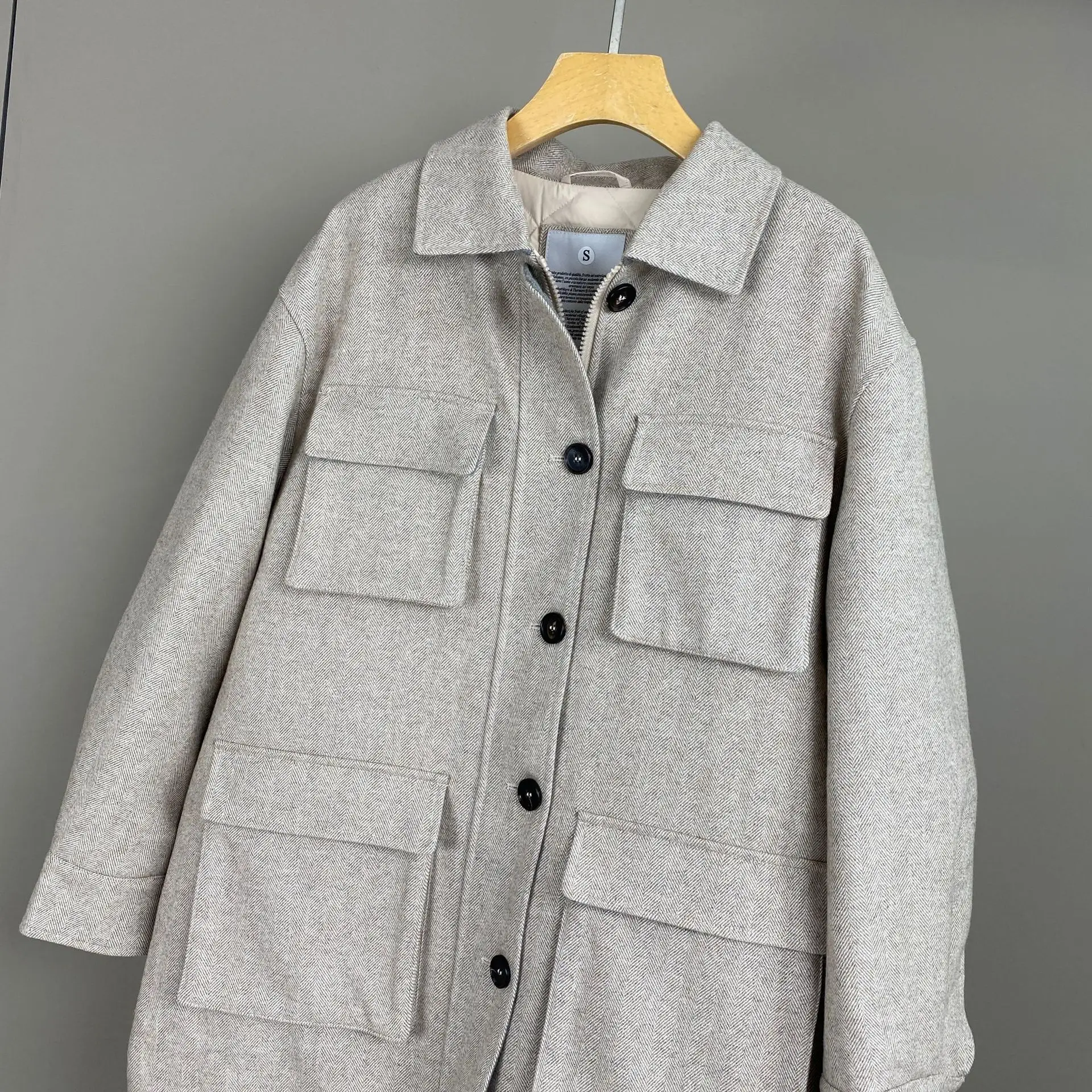 2025 الخريف والشتاء جديد ريترو ستايل التلبيب جيب منتصف طول الصوف أوزة أسفل معطف غير رسمي الموضة