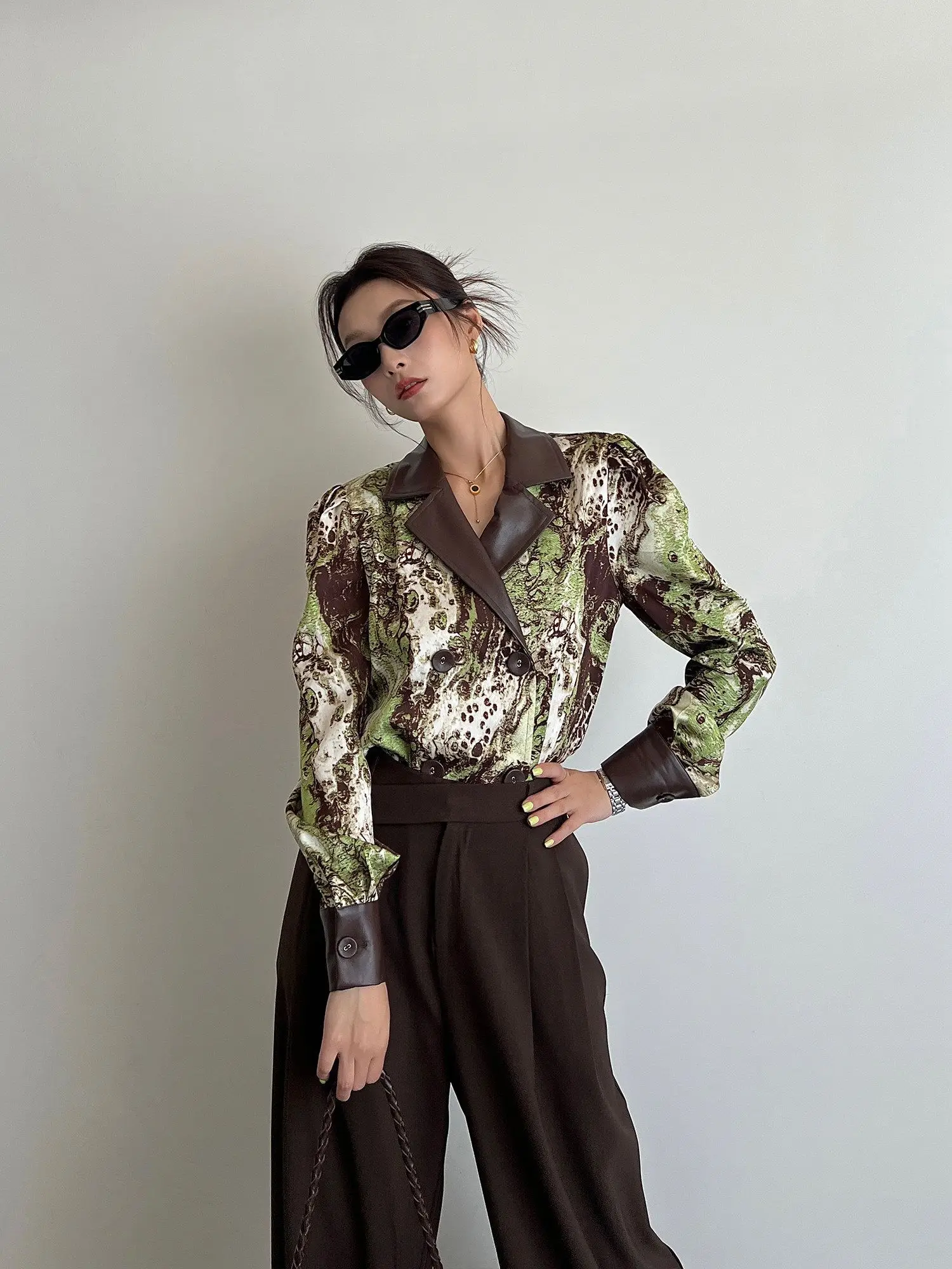 Print Spliced Leather Collar Blouse Women Lapel Long Sleeve Loose New Shirt Fashion Tide Spring Autumn Shirt Top