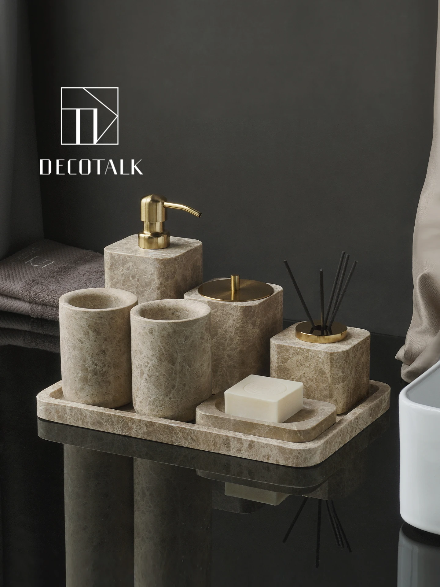 

DecoTalk l Marble Batoom Accories Set Luxury Bath Tray Tissue Box Storage Canister Sink Vani Batoom Decor