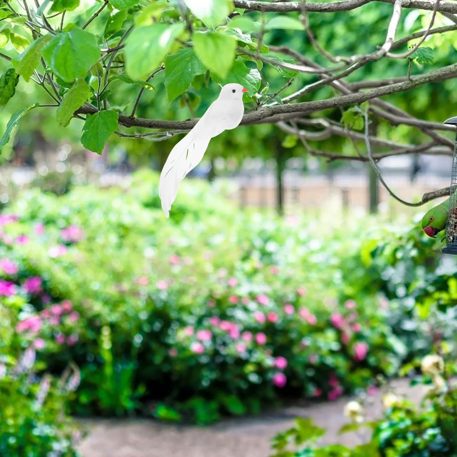 

4Pcs White Feathered Pigeons Realistic Lifelike Bird Ornaments Decorative Garden Wedding Party Holiday Fake Pigeons