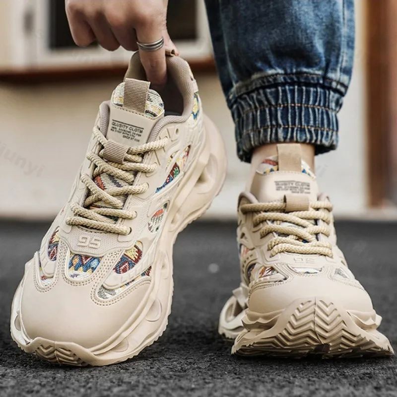 

Retro Low Top Thick Soled Casual Sports Shoes for Men 2025 Autumn Fashion Versatile Comfortable Non Slip Lace Up Chunky Sneakers