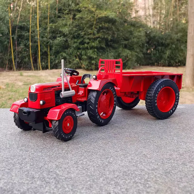 New 1: 18 Large Retro Tractor Agricultural Trailer Alloy Car Model Simulation Metal Collect Decoration Birthday Gift Toy Car