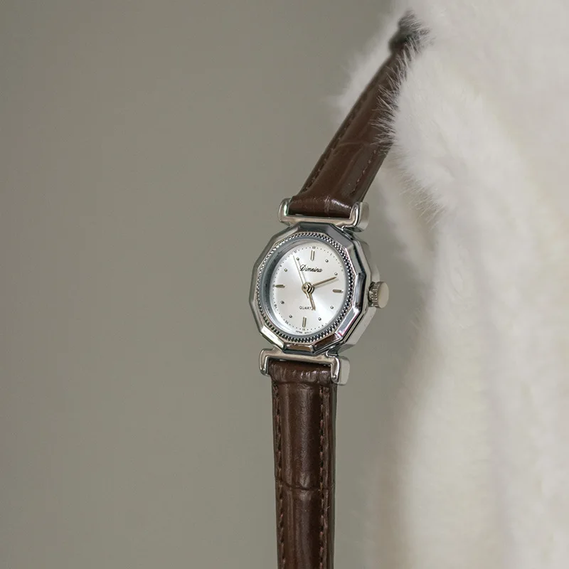 

Exquisite Women'S Wristwatch, Vintage Leather Strap Watch, Antique Women'S Watch, High-Quality Wristwatch, Trendy Women'S Watch.