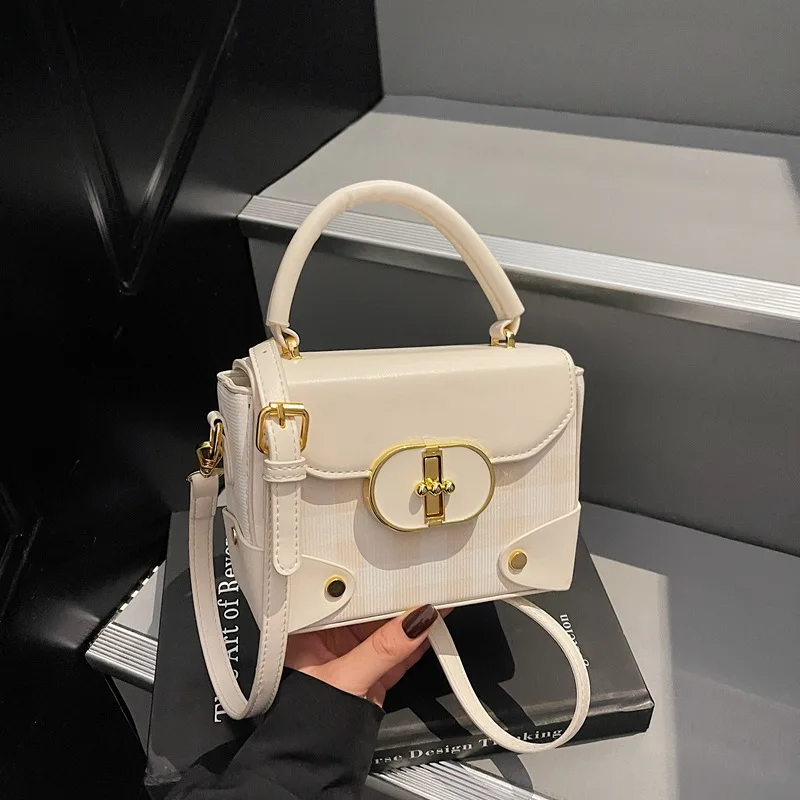 

​​Early Fall Color Block Box Bag Women Geometric Structured Purse Two-Tone Design Farmer Market Transition​​