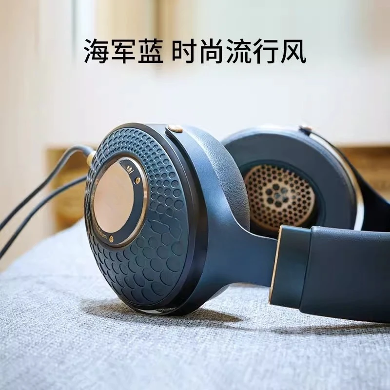 New high fidelity headphones, closed fever headphones