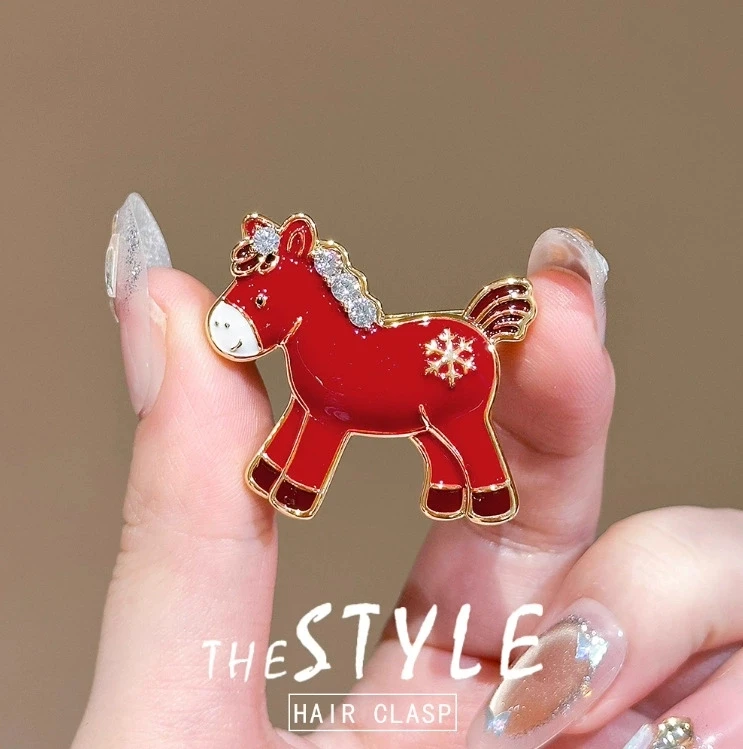 Cute Cartoon Red Pony Brooch For Women Zodiac Horse Pins Sweater Coat Clothing Decoration Accessories New Year Party Gifts