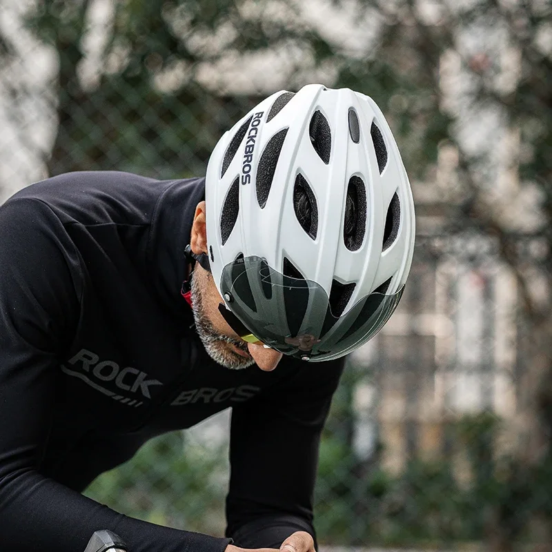 

Велосипедный шлем ROCKBROS, цельнолитой, для мотоцикла и электровелосипеда, со съемной линзой, снаряжение для езды на велосипеде