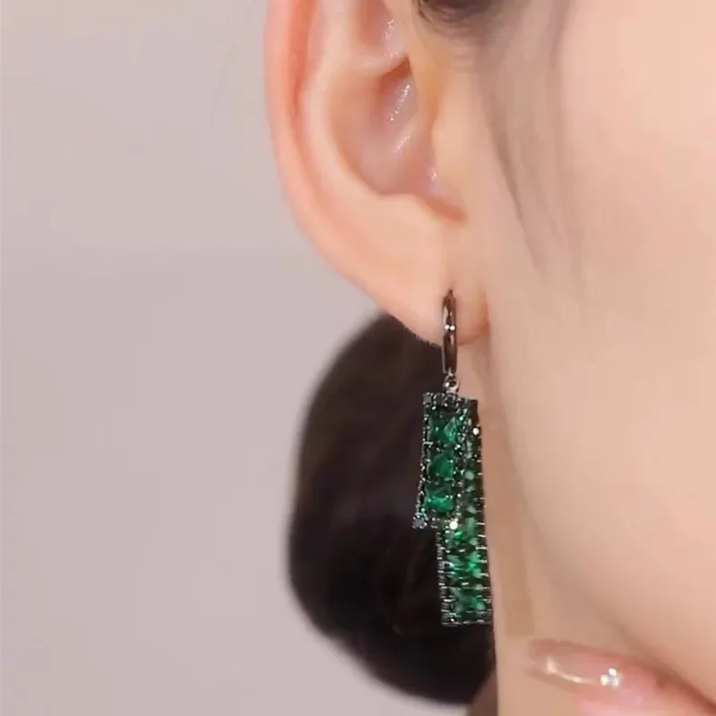 French Retro Green Square Zircon Earrings for Women Fashion Personalized Daily Accessories Party Jewelry Premium Birthday Gifts