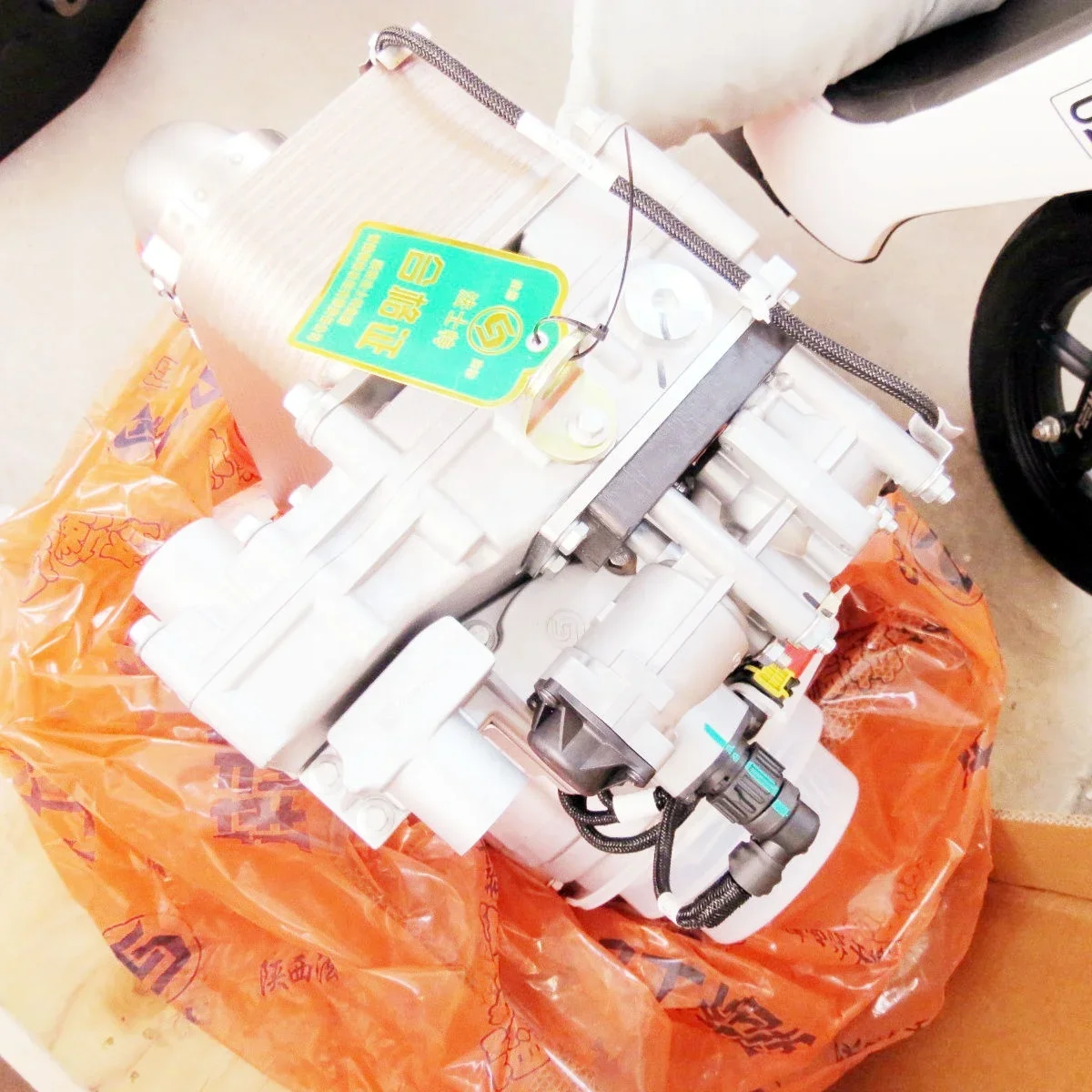 مثبطة موازية هيدروليكية ، FHB400