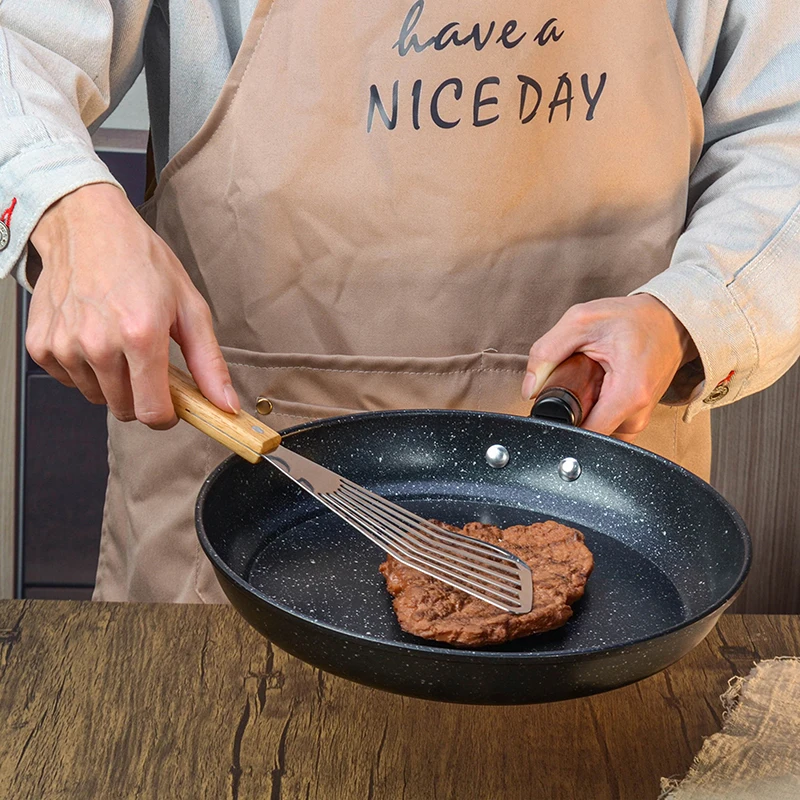 Stainless Steel Fish Frying Shovel With Wooden Handle Fan-shaped Shovel Household High-temperature Shovel