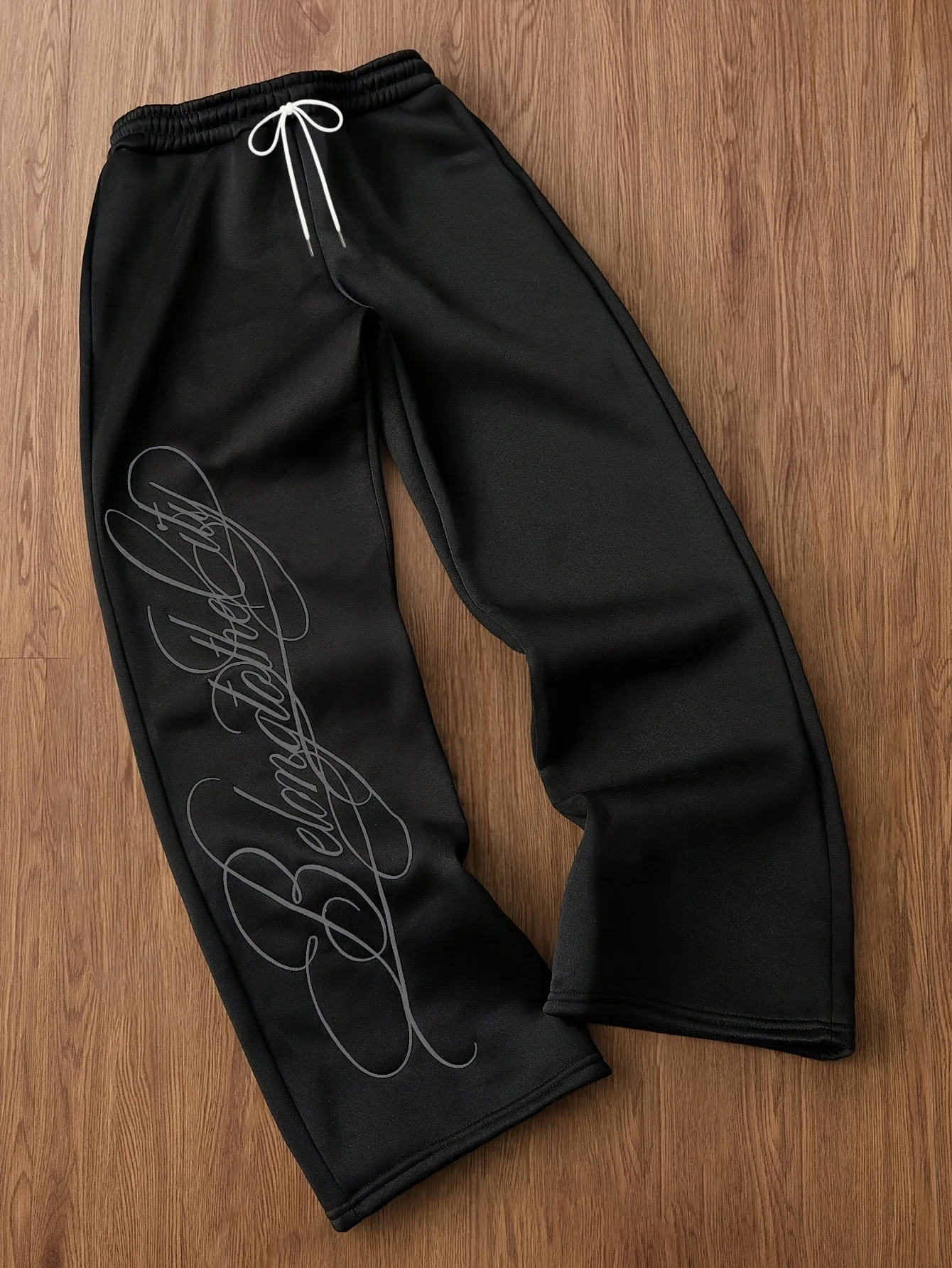 Herren Oversize-Freizeithose Schwarz Elegantes Schriftzug-Design Elastischer Bund Weites Bein Täglicher Streetstyle Jogginghose Kinder – Detail 7