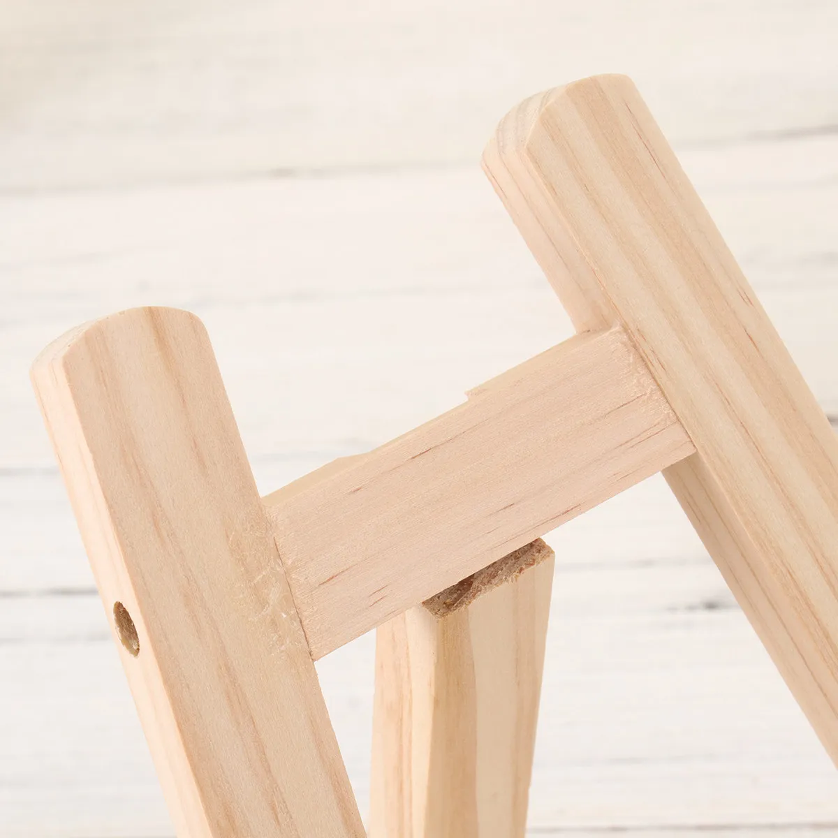 2Pcs 15x20cm Premium Wooden Triangle Mini Easel for Artists Students Small Painting Matted Art Photo Frame