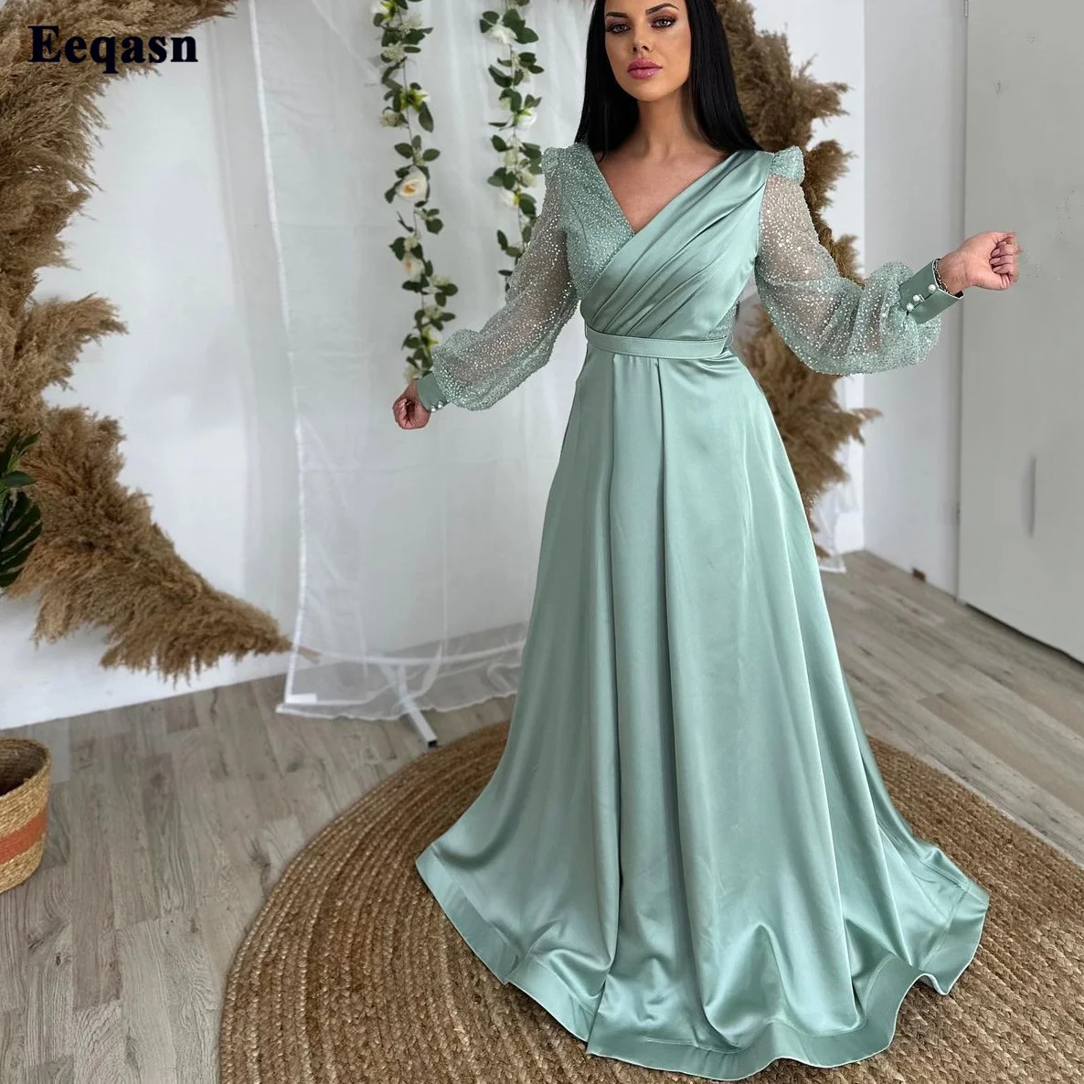 

A Line Sequines Long Sleeves Prom Dresses Saudi Arabia V-Neck Satin Pleats Vintage Evening Dress Women Formal Party Gowns 2023