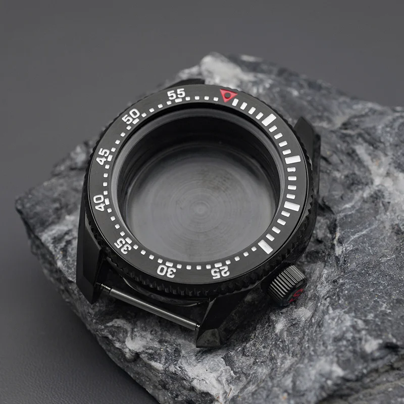 

Матовый черный корпус низкопрофильной конструкции диаметром 42 мм с завинчивающейся задней крышкой. СПБ185, СПБ187. Подходит для механизмов HN35, HN36. Замена для