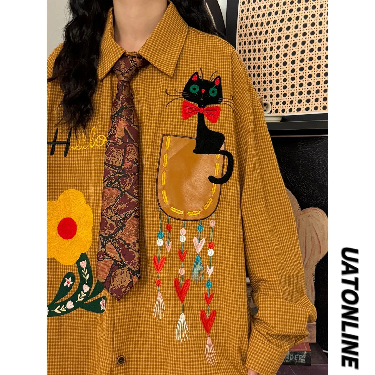 

UATONLINE American Retro Design Suower Embroidery Vintage Sle Long Sve irt Top Women's Loose Fit Neutral Sle ...