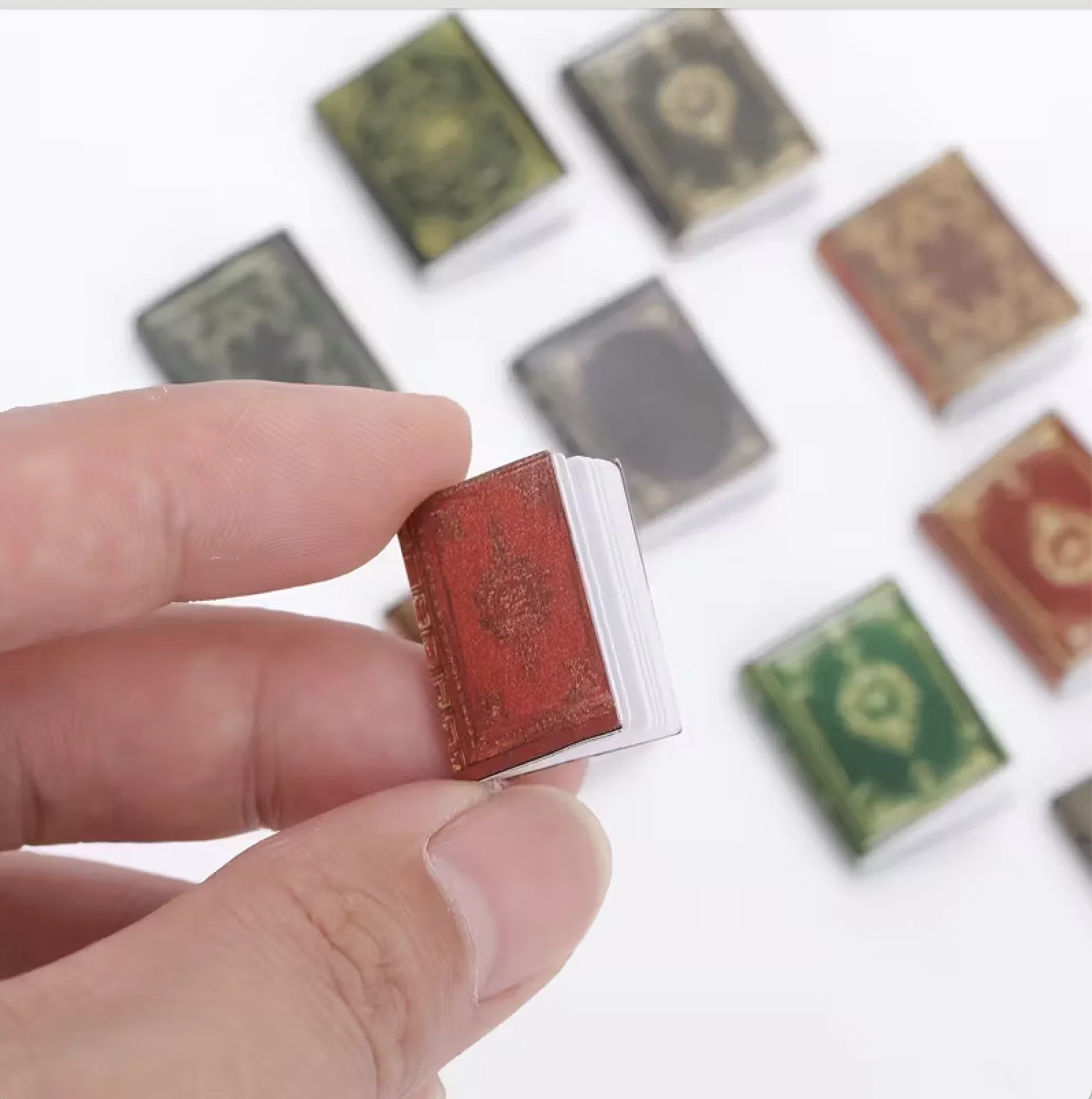 12pcs Miniature Dollhouse Books, 1:12 Scale Paper Books Mini Books Dollhouse Decoration Assorted Timeless Miniatures Books for S