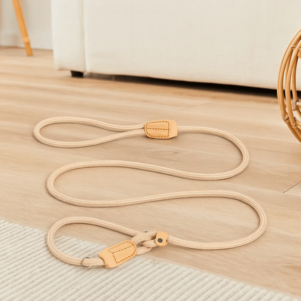 Regulowana smycz dla psa, wytrzymała nylonowa smycz do spacerów, odporna na rozdarcia, wytrzymała smycz do tresury szczeniąt, do ogrodu