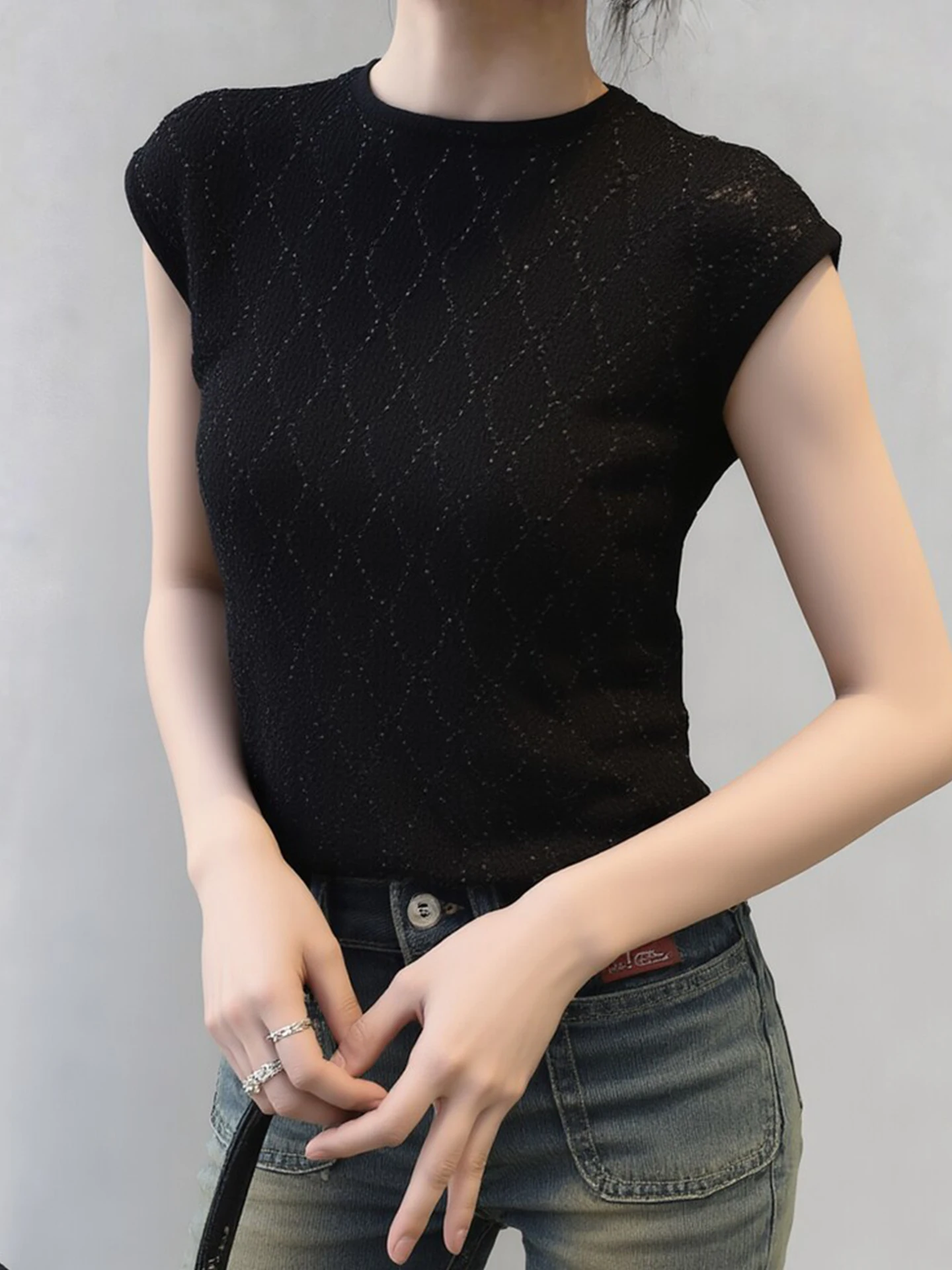 

Comfortable Soft Knitted Casual Women's Top Fashionable Spring Shoulder Bared Vest Straight Cut Korean Style Commute Wind