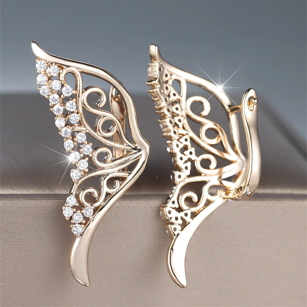 Cute Girl Big Butterfly White Zircon Hoop Earrings For Women Vintage Hollow Gold Color Ear Buckle Wedding Jewelry Versatile Gift