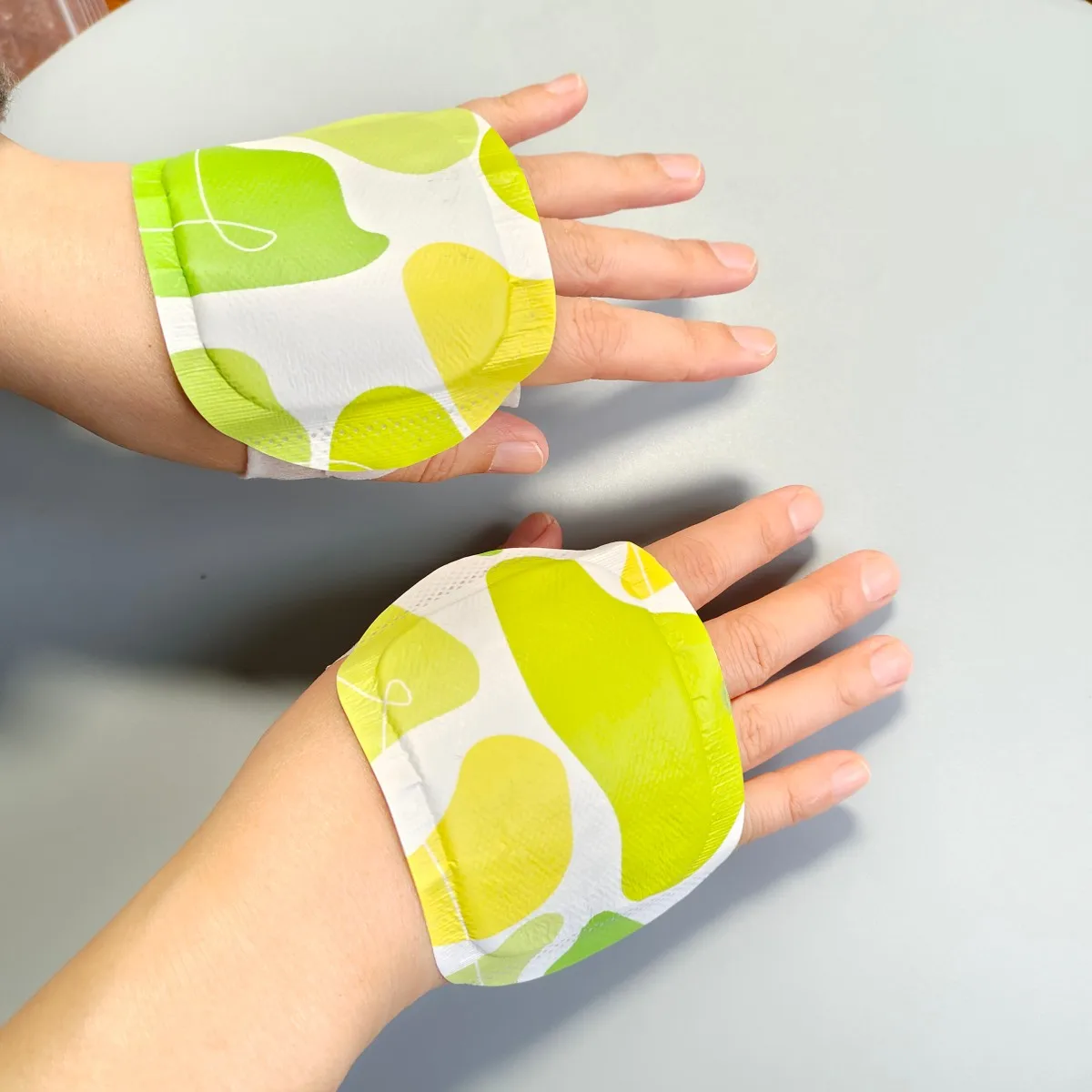 10/20 قطعة يمكن ارتداؤها ذاتية التدفئة جهاز تدفئة محمول التصحيح-الشتاء مكتب الكتابة المعصم دفئا قابلة لإعادة الاستخدام وسادة حرارية فورية للأيدي الباردة #1