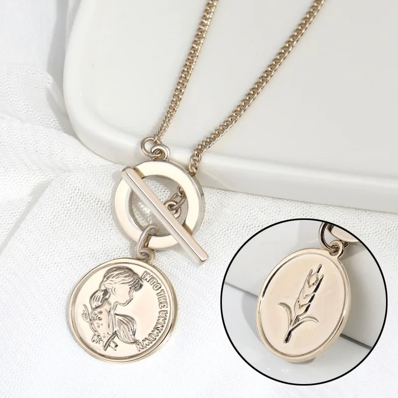 

New princess necklace for women, mid-length coin TO clasp decorated sweater chain