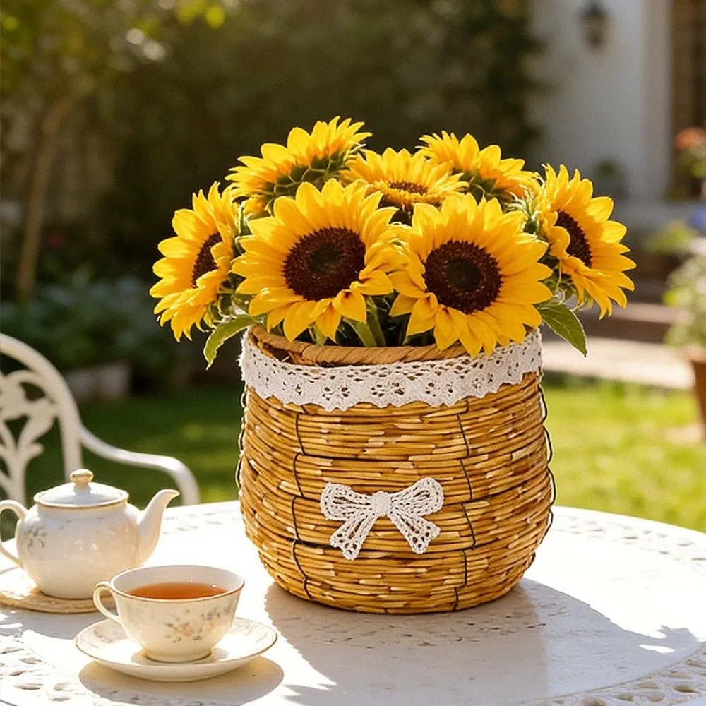 

Multi Purpose Storage Rustic Woven Flower Basket Sturdy Plastic Flower Arrangement Basket Simple Plant Pot Flower Arrangement