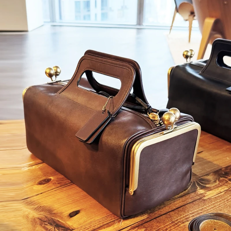 

Дизайнерские женские сумки-сэтчелы Double Entry класса люкс, новинка 2026 года, из ПУ, с застежкой KissLock, широкими ремнями и ручкой-зажимом, на плечо, в форме коробки