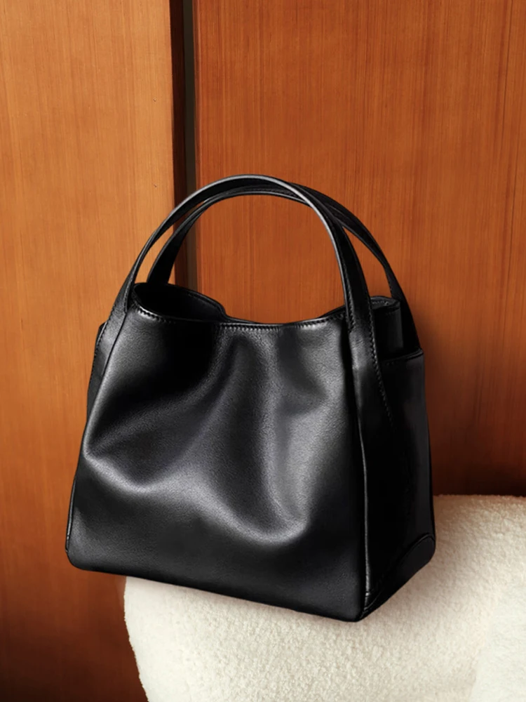 

Женская кожаная большая сумка Bla, новинка 2025, роскошная пригородная сумка через плечо с мягкой ручкой, полиэстер Briti Sle