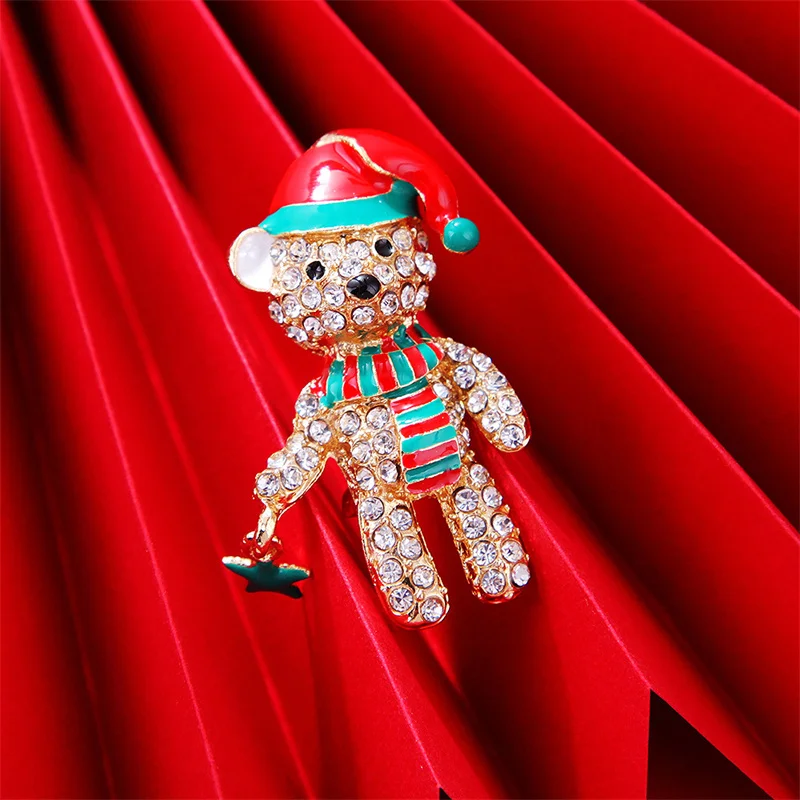 

Christmas Teddy Bear Rhinestone Studded Brooches For Women Unisex Exquisite Cute Drip Oil Animal Brooch Christmas Party Jewelry