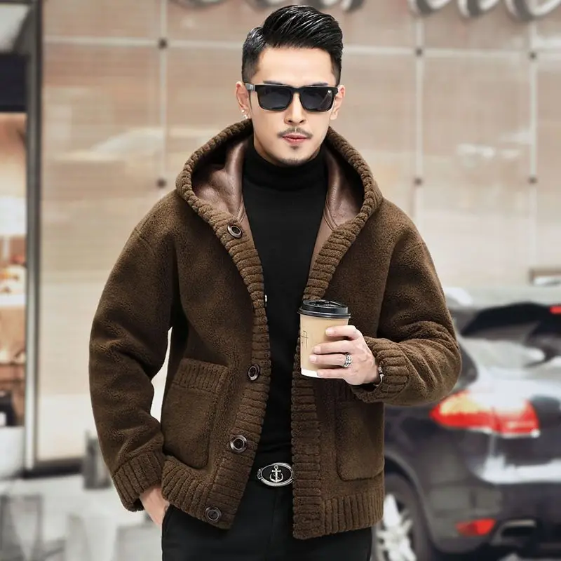 

New 2024 Winter Men Fashion Sheep Shearing Jackets Men's Short Genuine Fur Overcoats Male Real Fur Warm Hooded Coats I511