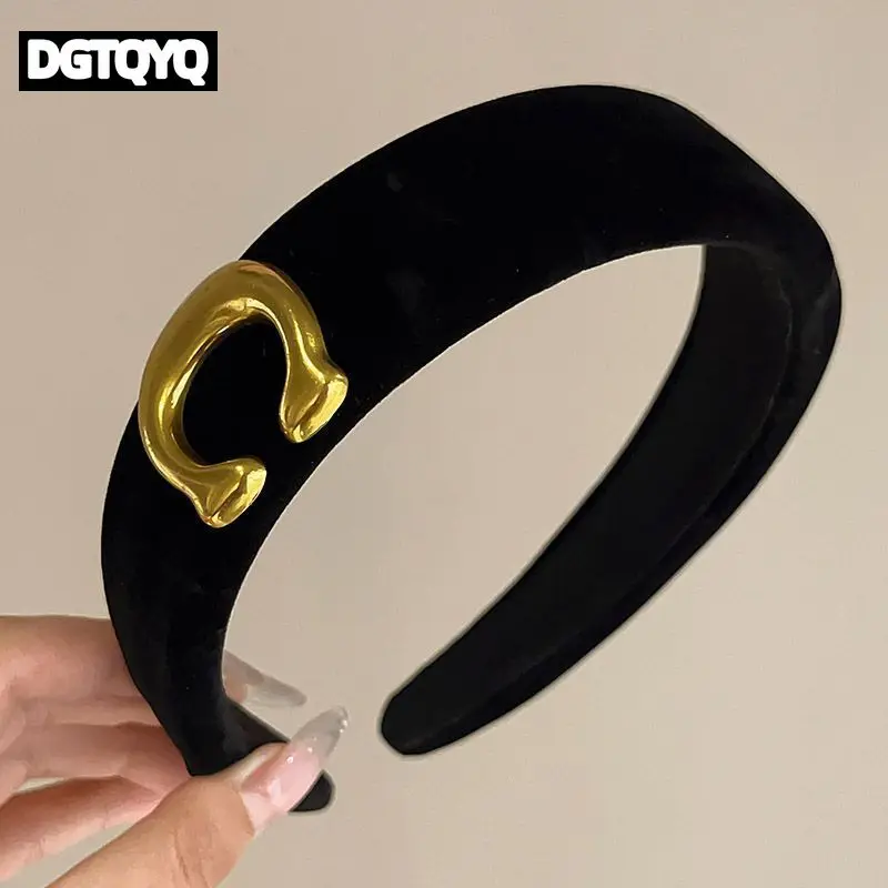 

New Classic Winter-spring Luxury Designer Women's Velvet Hairband High-end Luxurious Niche Fashion Hair Accessory Headwear