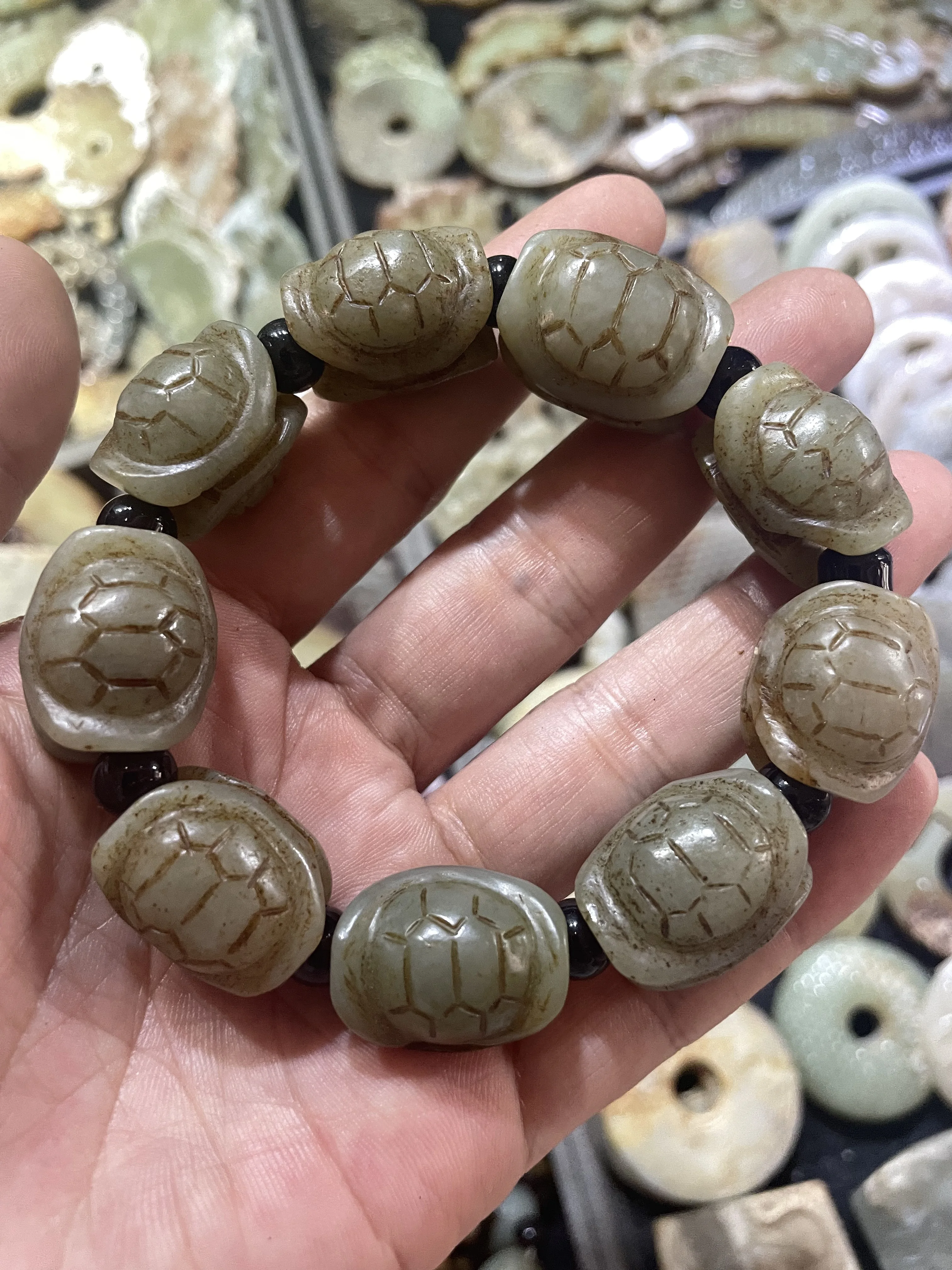 

2 Kinds For Choice Treasure Top Chinese Hetian Old Jade Old Methed Sculptural totem Bead Bracelet Carving Timestown 20240725V12a