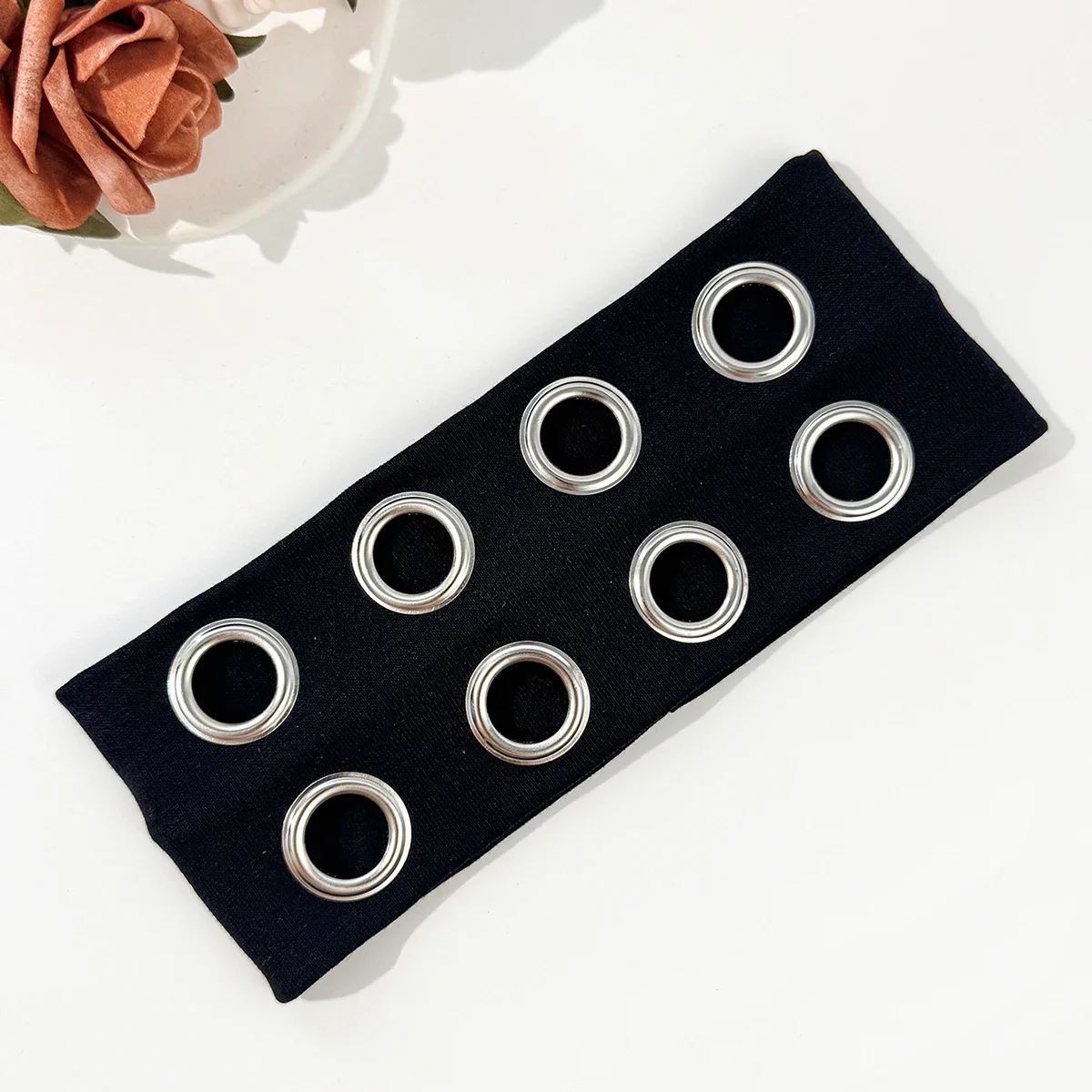 

Hip-Hop Punk Style Hollow Metallic Stretch Headband - Unisex Air Eye Design, Rock & Music Festival Accessory