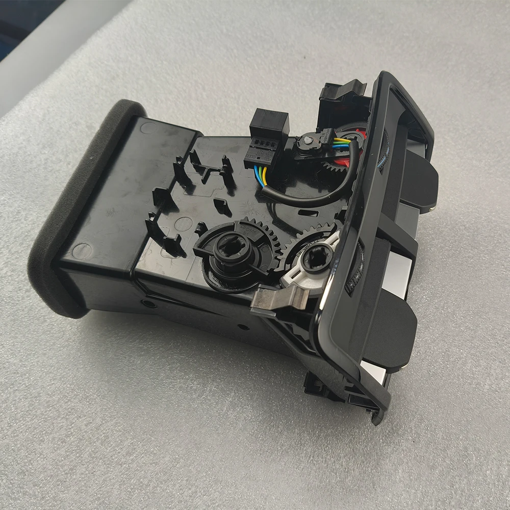 Car Interior Accessories Instrument Table Air Conditioner Vent AC Vent Rear Warm Air Outlet For Audi Q3 2019-2024