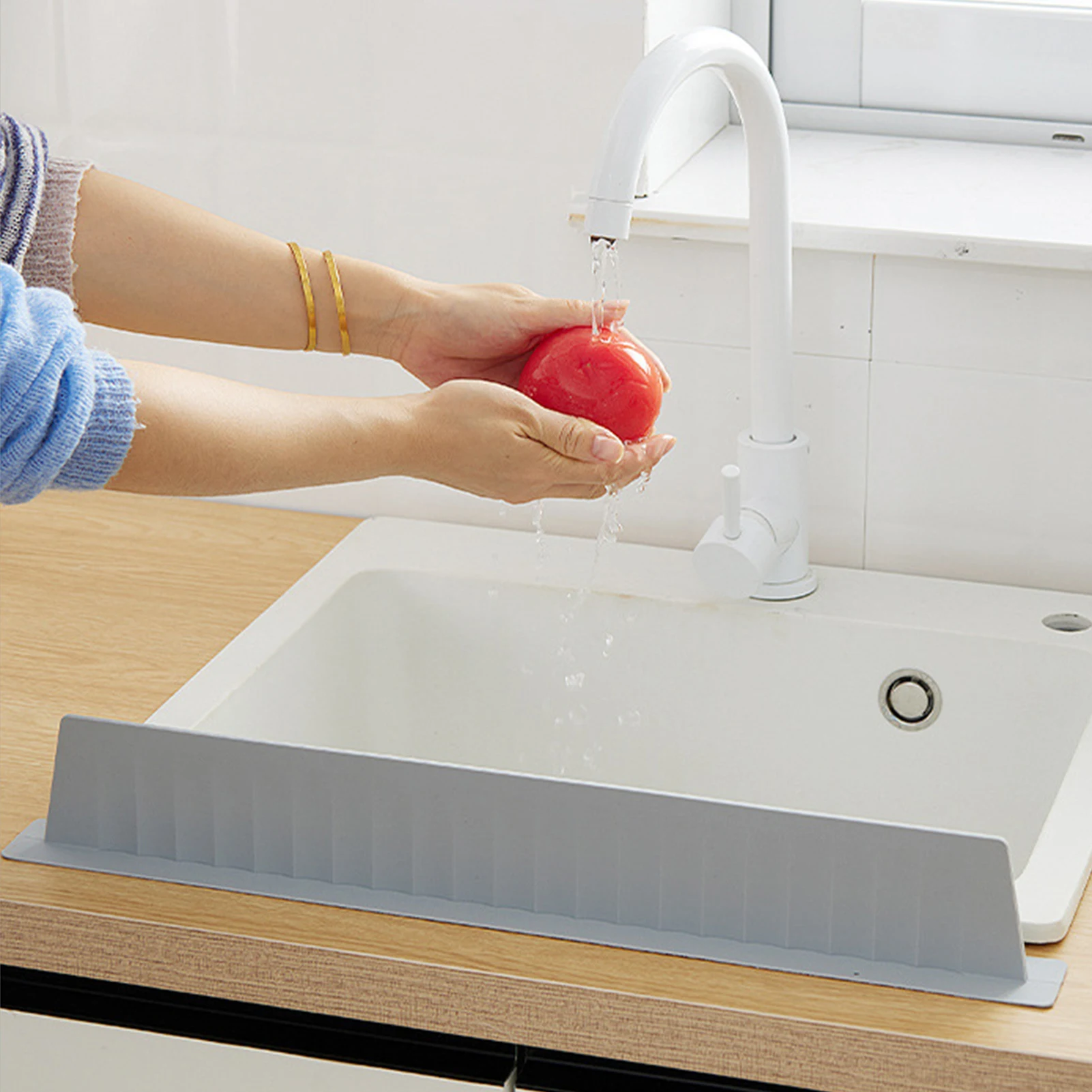 

Universal Kitchen Water Reusable Anti- Sink Silicone Strip for Kitchen Bathroom or RV Use