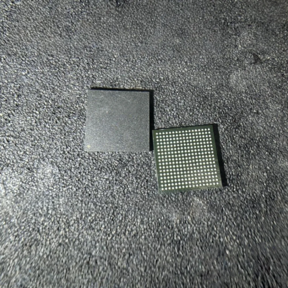 1-10PCS AL462B-7 AL462B CY7C1062DV33-10BGXI CY7C1062DV33 IS42S16160D-7BL IS42S16160D M27C1001-12F1 M27C1001