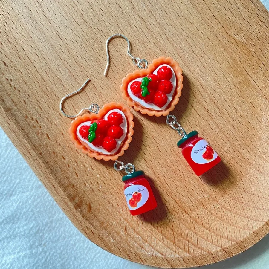 Novelty Heart Strawberry Jam Cake Dangle Earrings Creative Food Strawberry Jewelry Cute Resin Handmade Girl Eardrop Gift for Her