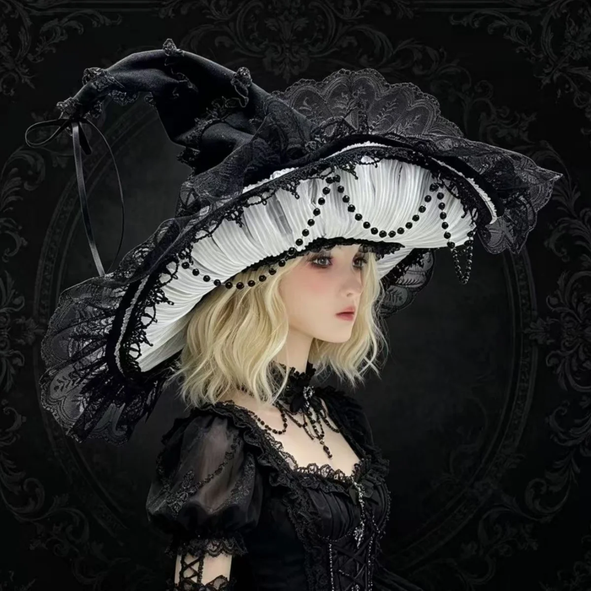 Thumbnail 4 - #7 Top Lolita Costumes Picks for Every Budget