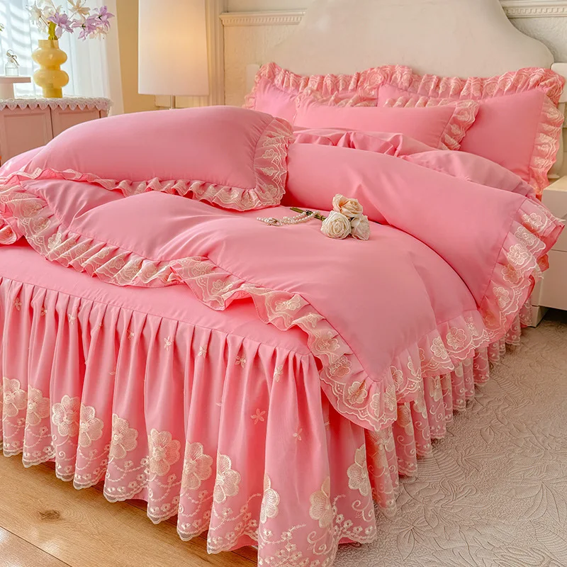 Lace Bed Skirt Four-piece Lace Quilt Cover BedSkirt Pillowcases Solid Color Bed Sheet Skin-friendly Bedding Set