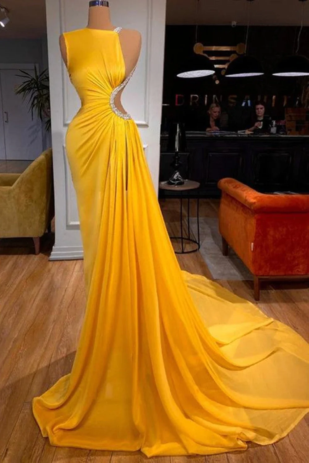 

Yellow Sexy Prom Dress Party Formal Wear Gowns Long Sweep Train Sleeveless Backless Special Design Custom Made Vestidos De Gala