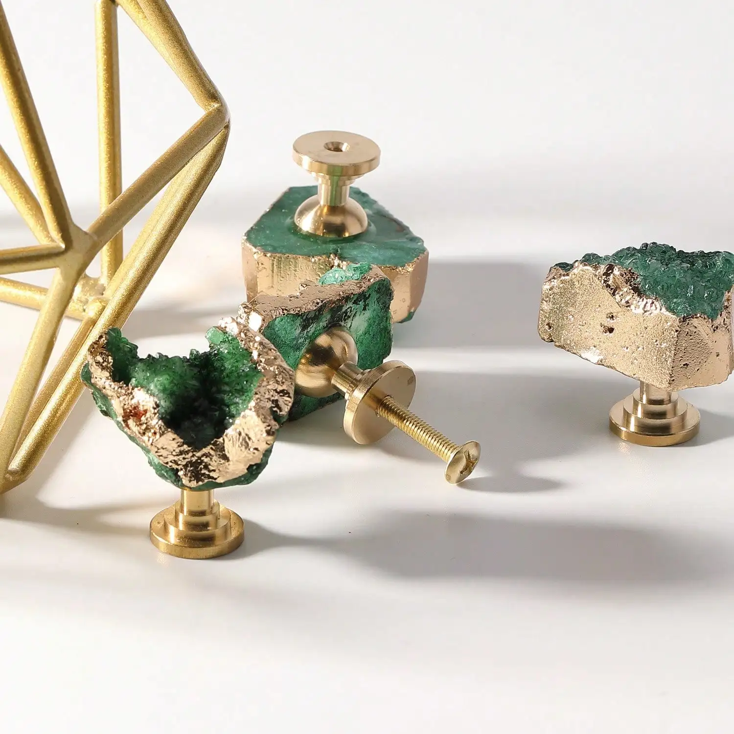 

4 шт. зеленые флюоритовые ручки-кнопки для шкафов, декоративные, с золотым покрытием, из драгоценного камня, для дома, кухни, офиса